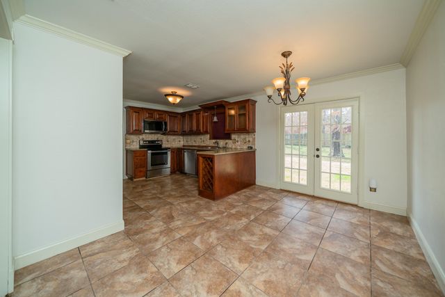 3715 Pratt D, Longview, TX 75604