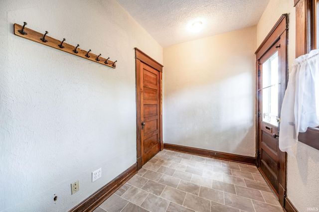 1137 S Main Street, New Castle, IN 47362
