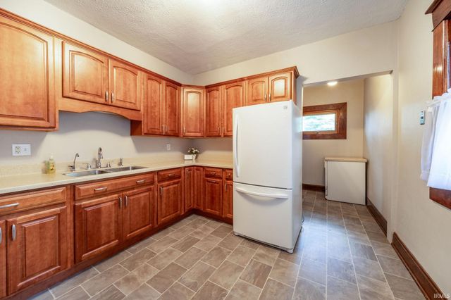 1137 S Main Street, New Castle, IN 47362
