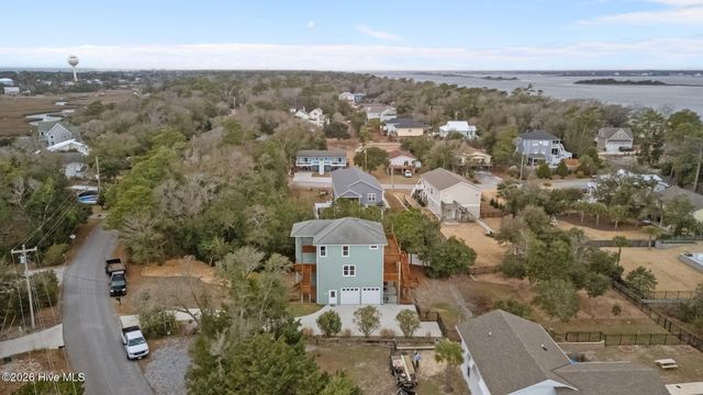 7118 Archers Creek Drive, Emerald Isle, NC 28594