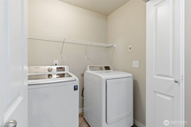 1569 NE Fontaine Way, Poulsbo, WA 98370