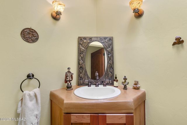 43 Calle Maria Elena, Tubac, AZ 85646