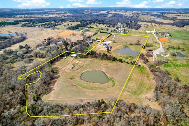 790 Bones Chapel Road, Whitesboro, TX 76273