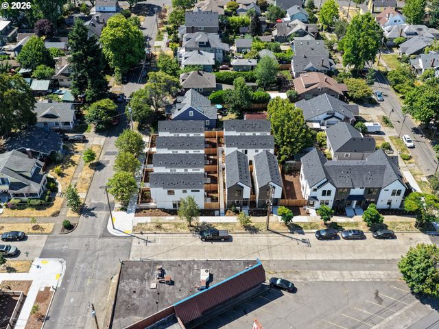 2889 Ne 62nd Ave, Portland, OR 97213