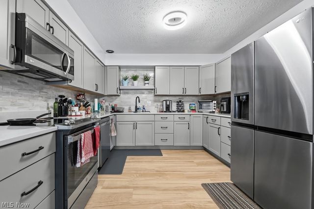 5163 Park Drive, Medina, OH 44256