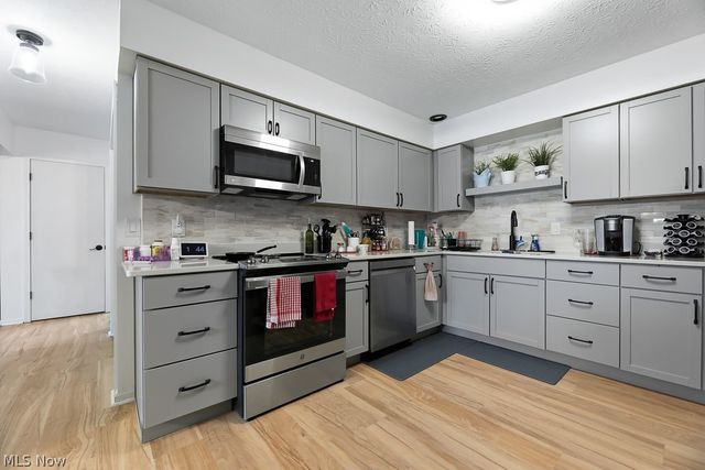 5163 Park Drive, Medina, OH 44256