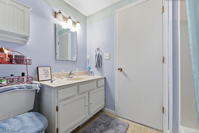 5163 Park Drive, Medina, OH 44256