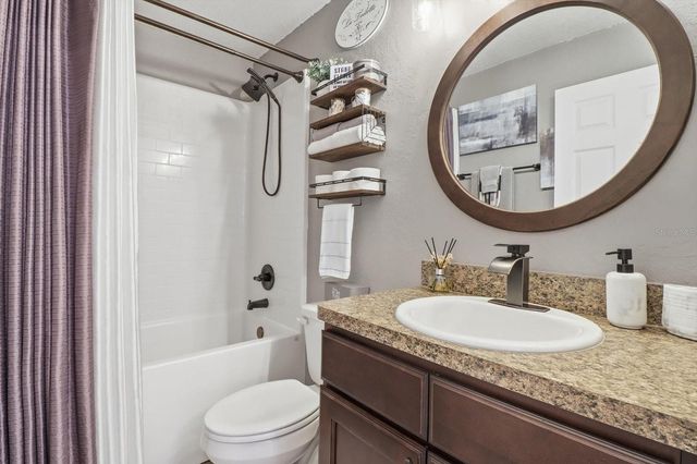 14 FISHER WAY TRACE, Ocklawaha, FL 32179