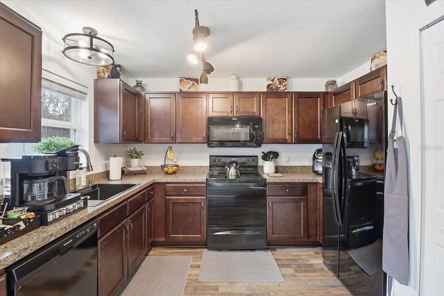 14 FISHER WAY TRACE, Ocklawaha, FL 32179