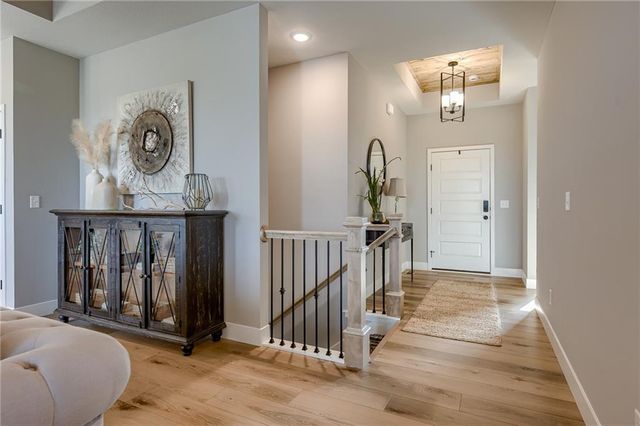 18370 W 205th Street, Spring Hill, KS 66083