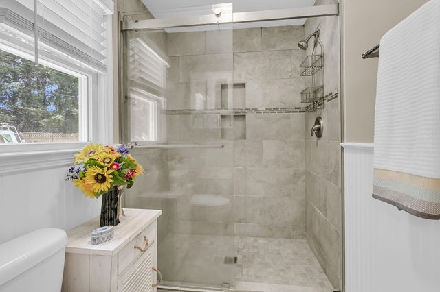 1647 Sulgrave Road, Charleston, SC 29414