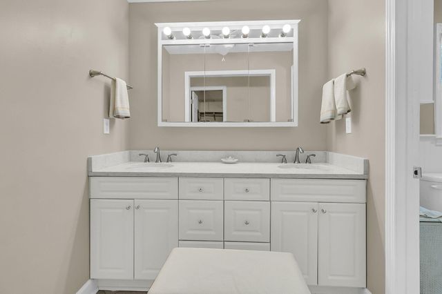 1647 Sulgrave Road, Charleston, SC 29414