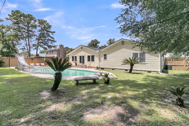 1647 Sulgrave Road, Charleston, SC 29414