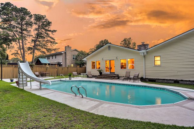 1647 Sulgrave Road, Charleston, SC 29414