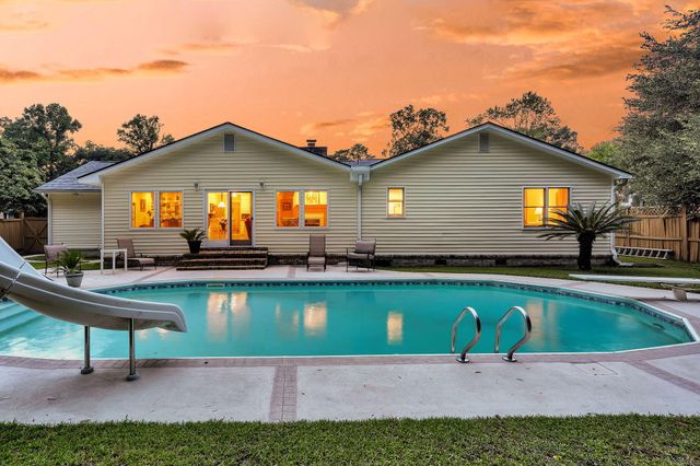 1647 Sulgrave Road, Charleston, SC 29414