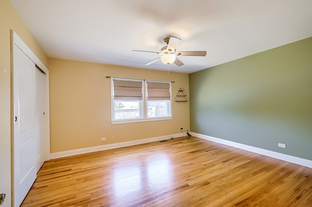 415 Park Avenue D, River Forest, IL 60305