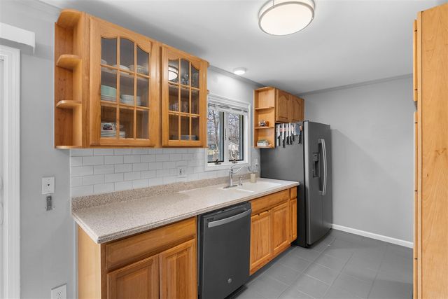 5620 Cheshire Street, Portage, MI 49002