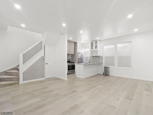 151 Stevens Ave, Jersey City, NJ 07305