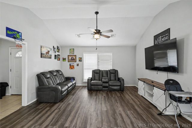 13070 Windchester Drive, Tahlequah, OK 74464