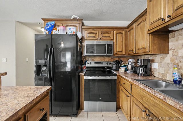13070 Windchester Drive, Tahlequah, OK 74464