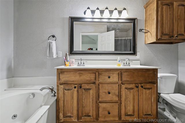 13070 Windchester Drive, Tahlequah, OK 74464