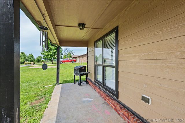 13070 Windchester Drive, Tahlequah, OK 74464