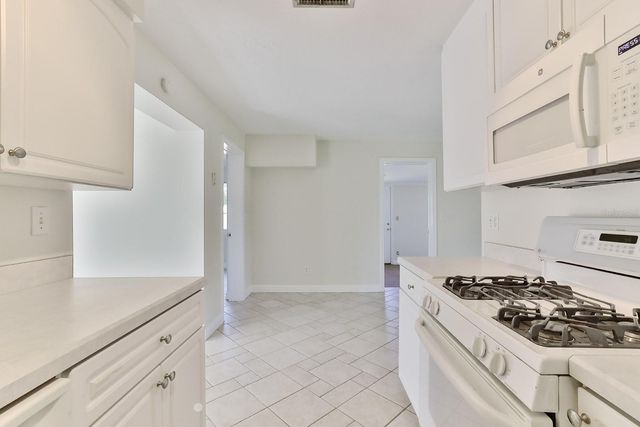 480 CAROLYN STREET, New Smyrna Beach, FL 32168