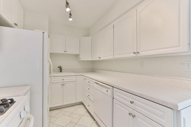 480 CAROLYN STREET, New Smyrna Beach, FL 32168