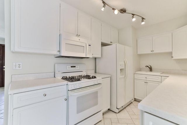 480 CAROLYN STREET, New Smyrna Beach, FL 32168