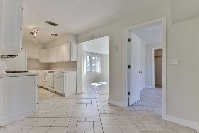 480 CAROLYN STREET, New Smyrna Beach, FL 32168