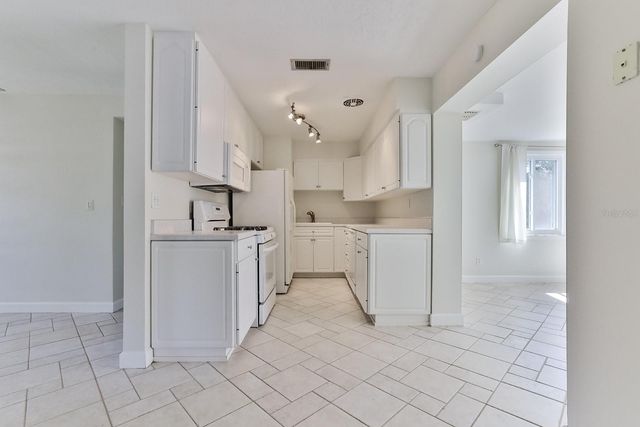 480 CAROLYN STREET, New Smyrna Beach, FL 32168