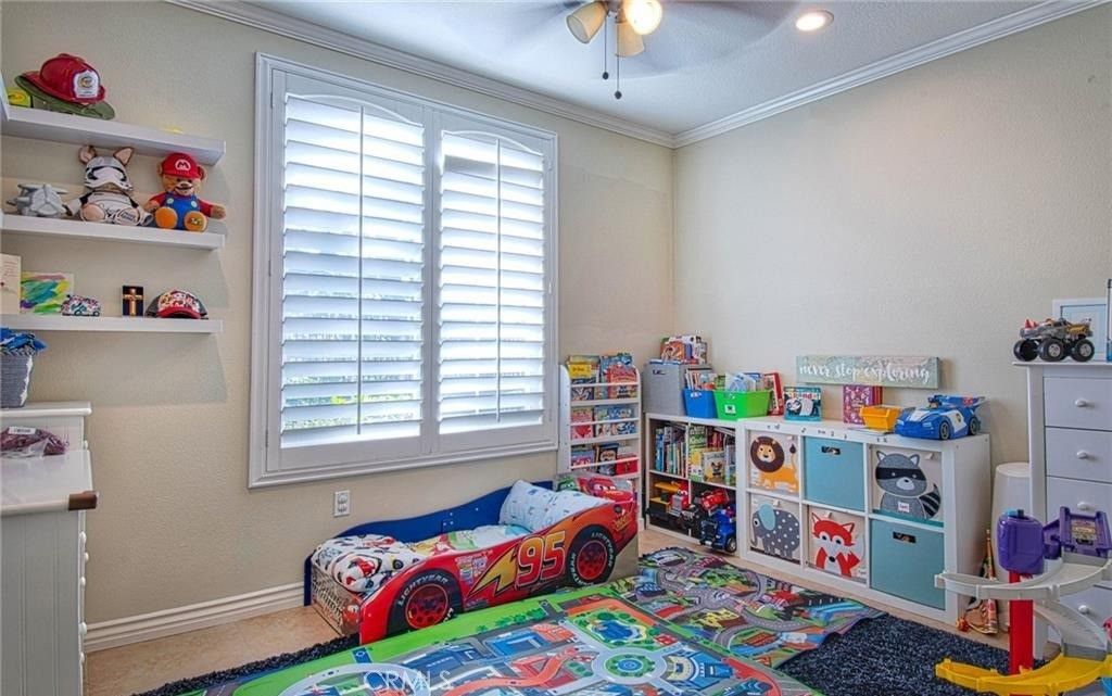 Image 12 of property listing at 277 Chaumont Circle, Lake Forest, CA 92610