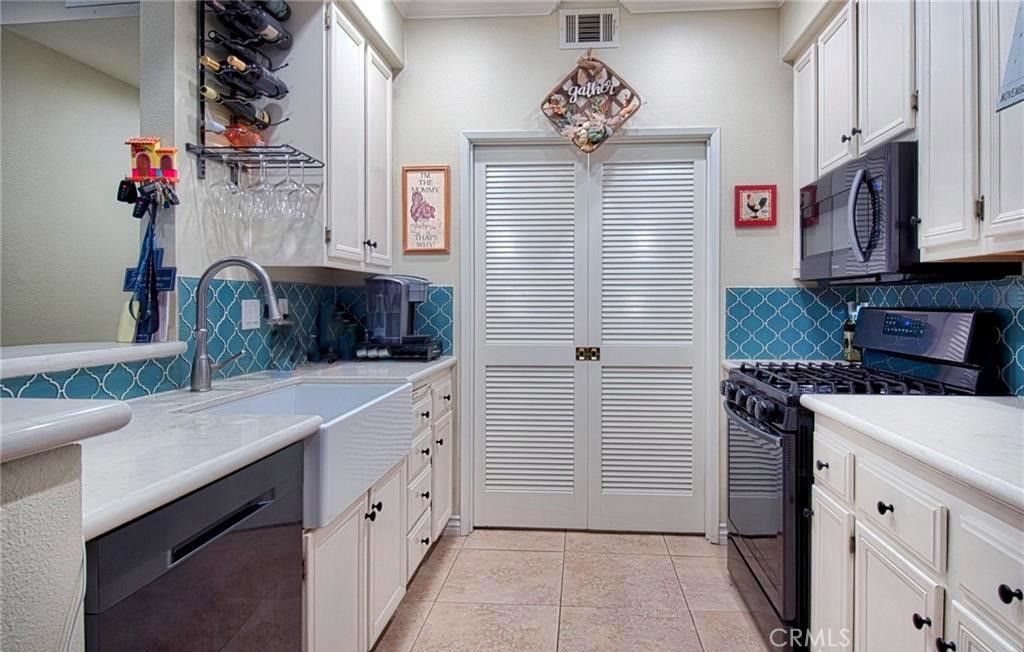 Image 6 of property listing at 277 Chaumont Circle, Lake Forest, CA 92610