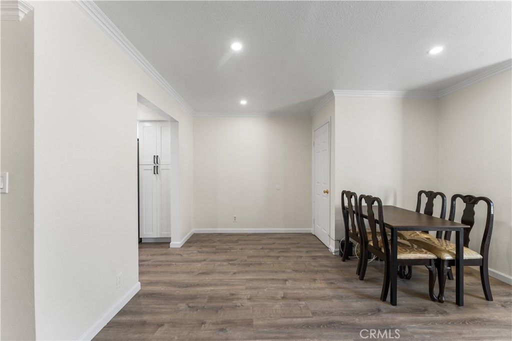 Image 15 of property listing at 1750 E Avenue Q14, Palmdale, CA 93550