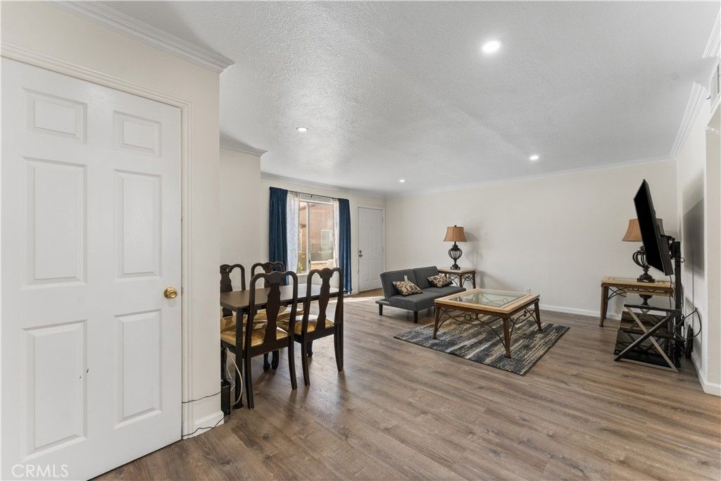 Image 21 of property listing at 1750 E Avenue Q14, Palmdale, CA 93550