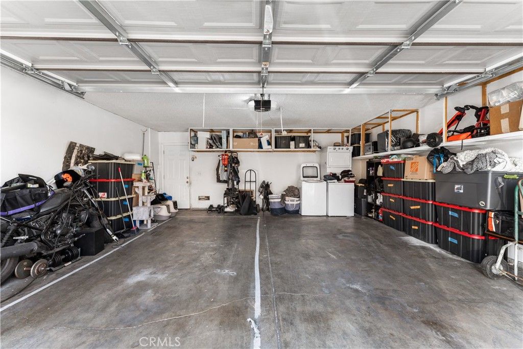 Image 31 of property listing at 1750 E Avenue Q14, Palmdale, CA 93550