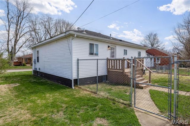 925 Moorland Street, Farmington, MO 63640