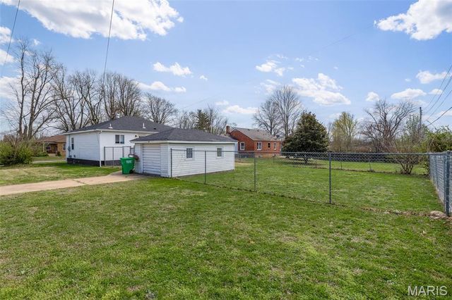 925 Moorland Street, Farmington, MO 63640