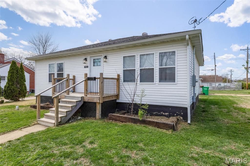 925 Moorland Street, Farmington, MO 63640