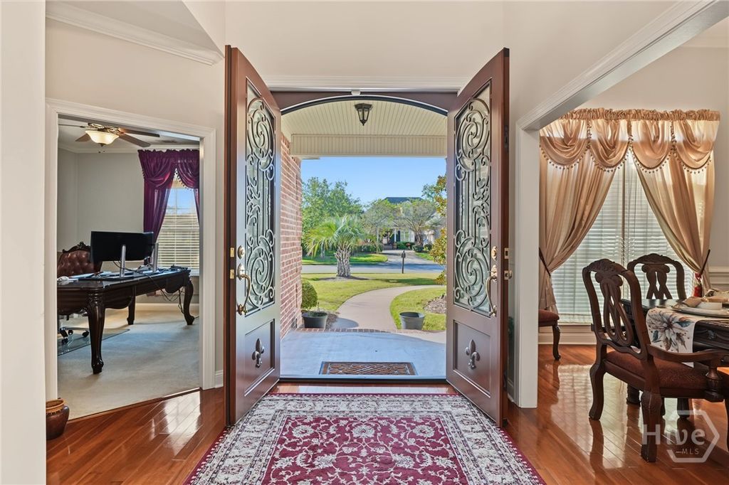 Image 10 of property listing at 12 Bluegrass Lane, Savannah, GA 31405