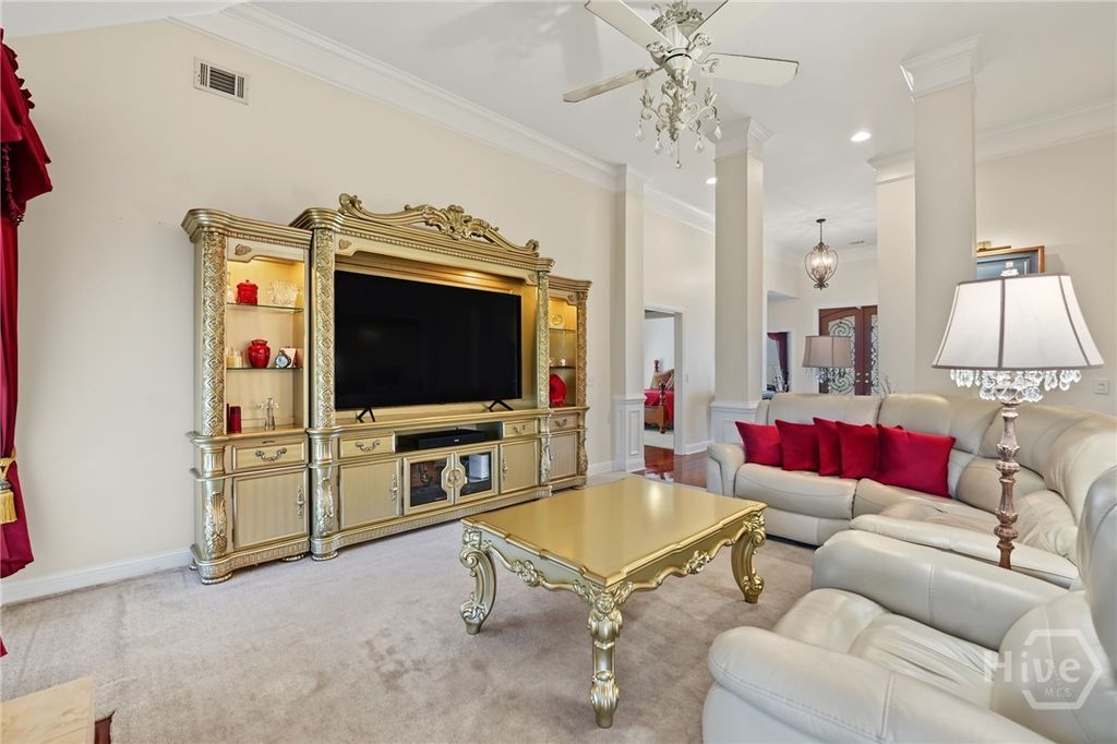 Image 17 of property listing at 12 Bluegrass Lane, Savannah, GA 31405
