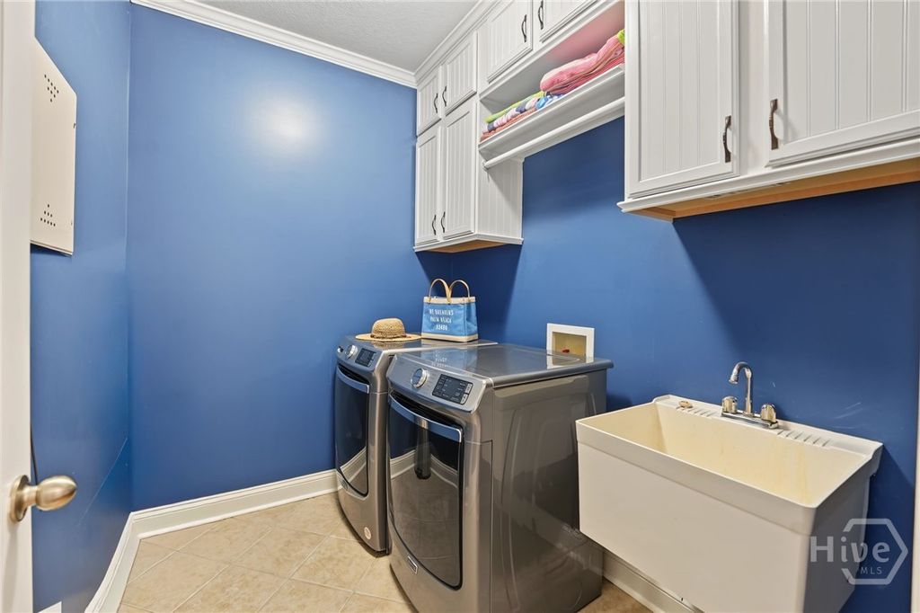 Image 26 of property listing at 12 Bluegrass Lane, Savannah, GA 31405