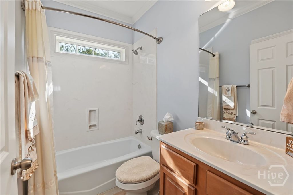 Image 36 of property listing at 12 Bluegrass Lane, Savannah, GA 31405