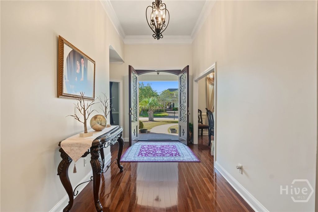 Image 9 of property listing at 12 Bluegrass Lane, Savannah, GA 31405