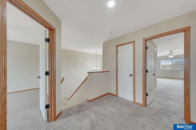 8976 Buckshot Road, Lincoln, NE 68507