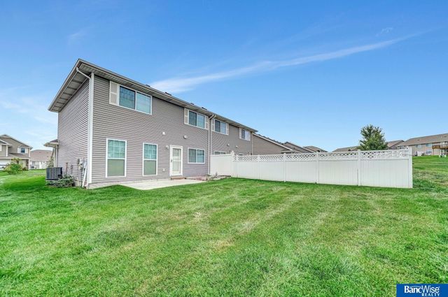 8976 Buckshot Road, Lincoln, NE 68507
