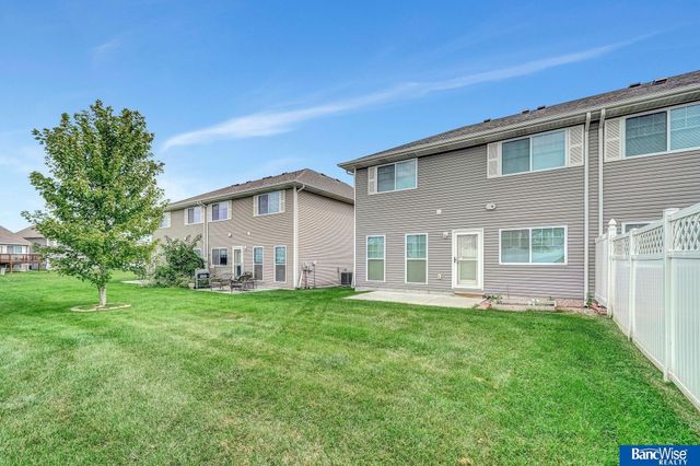 8976 Buckshot Road, Lincoln, NE 68507