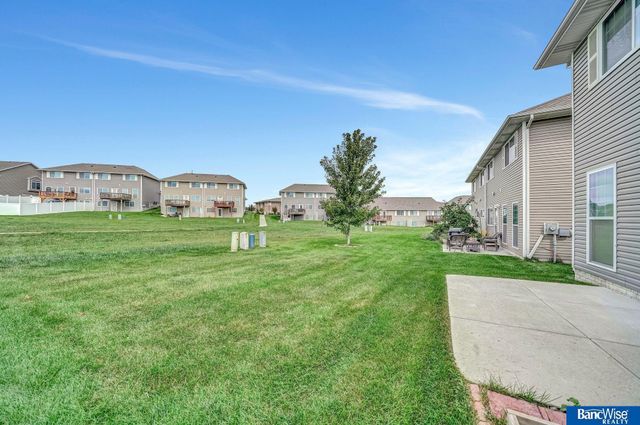 8976 Buckshot Road, Lincoln, NE 68507