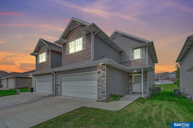 8976 Buckshot Road, Lincoln, NE 68507