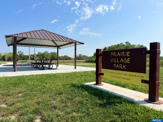 8976 Buckshot Road, Lincoln, NE 68507